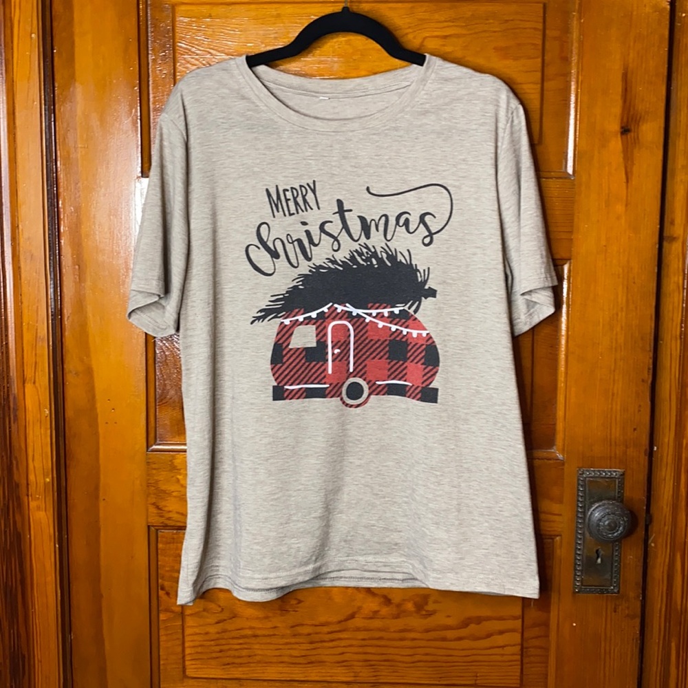 Merry Christmas graphic tee